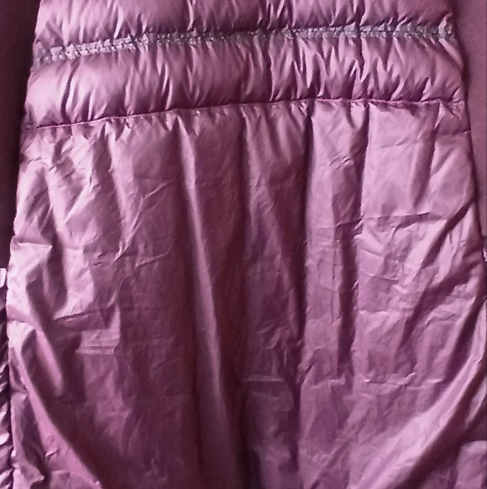 Nike Women's Burgundy Puffer Jacket - Picture 7 of 9